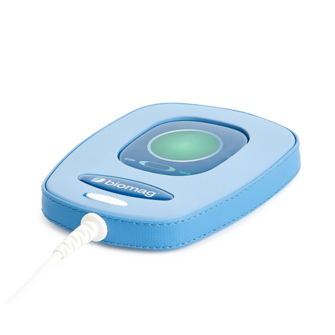 Blauer Biomag Magnetfeldtherapie Applikator für gezielte Behandlung und Schmerzlinderung.
