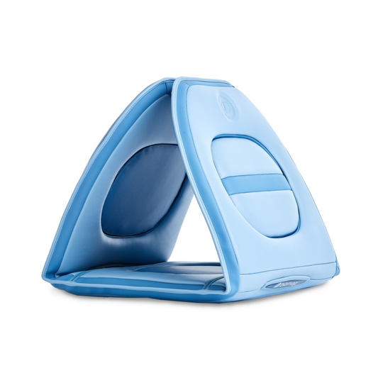 Blauer dreiteiliger Biomag A11P-3D-e COMBI Magnetfeldtherapie Applikator in Dreiecksform für flexible Anwendungen.